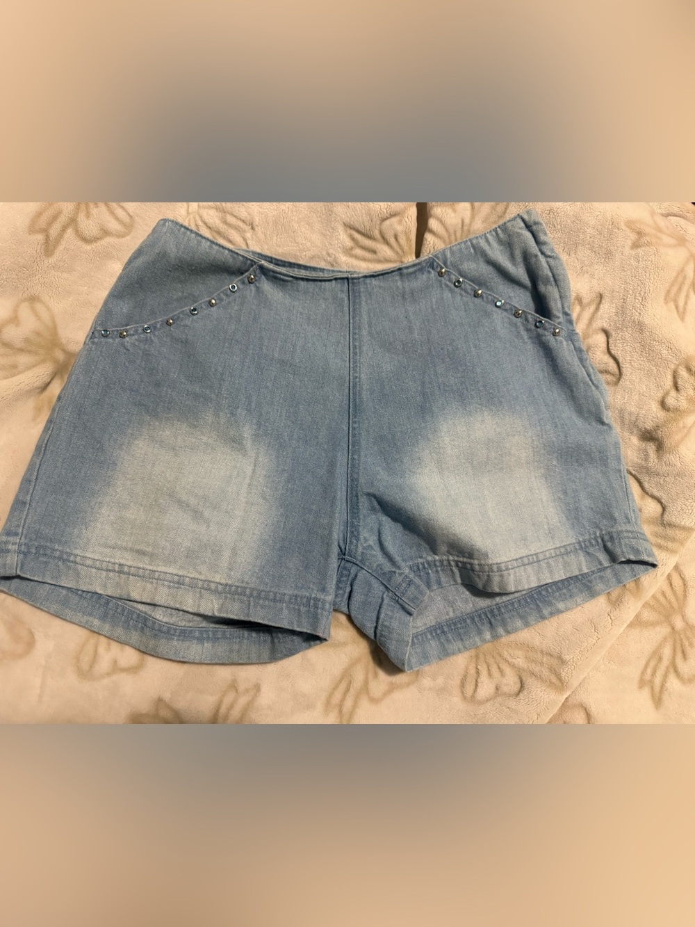 Light Wash vintage Denim Shorts with Stud Detail